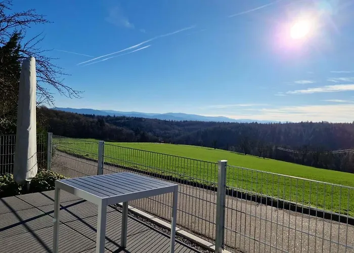 Tinyhaus Adam * Freiamt