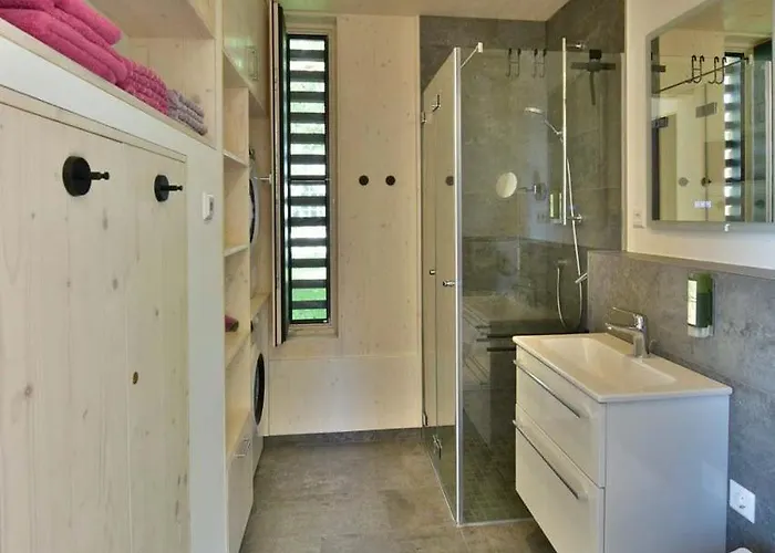 Tinyhaus Adam Freiamt